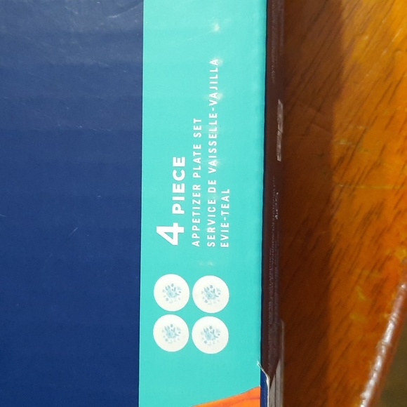 Pioneer Woman Signature Corelle 4pc appetizer plate set - Picture 5 of 6